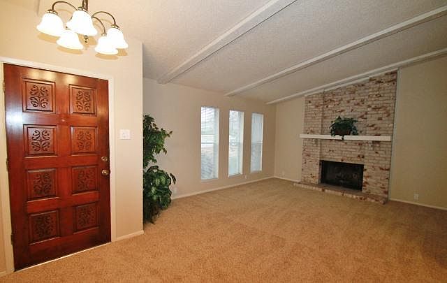 1st image of 2705 E Park Blvd