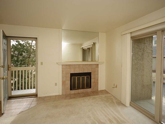 Gas Fireplace with Tile Surrond