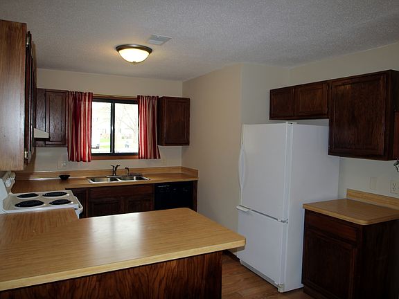 4th image of 177 96th Ln NE