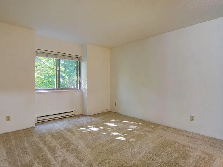 86 Kingsgate Rd #H201 — Photo 2