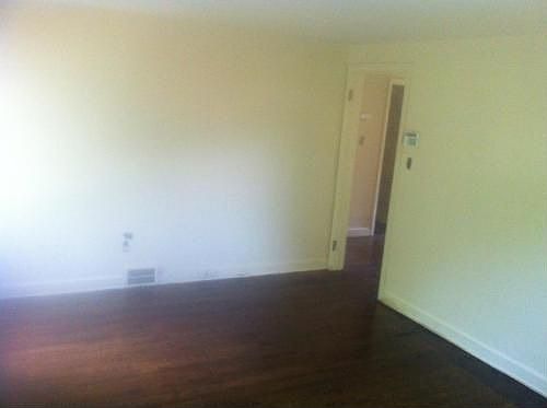 5th image of 19203 Strasburg St