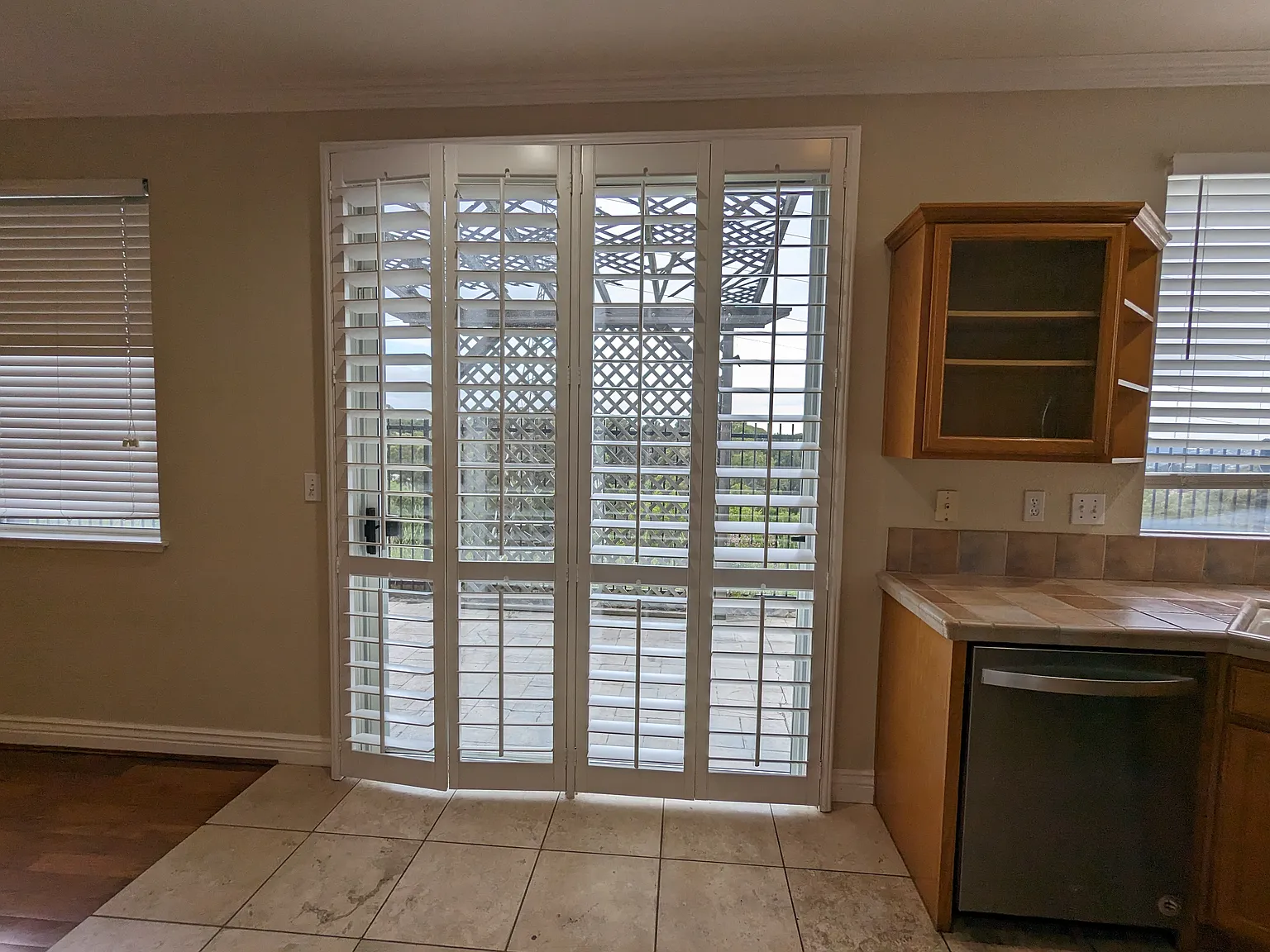 4 bed, 2.5 bath, 1722 sqft, $4,400 — Photo 4