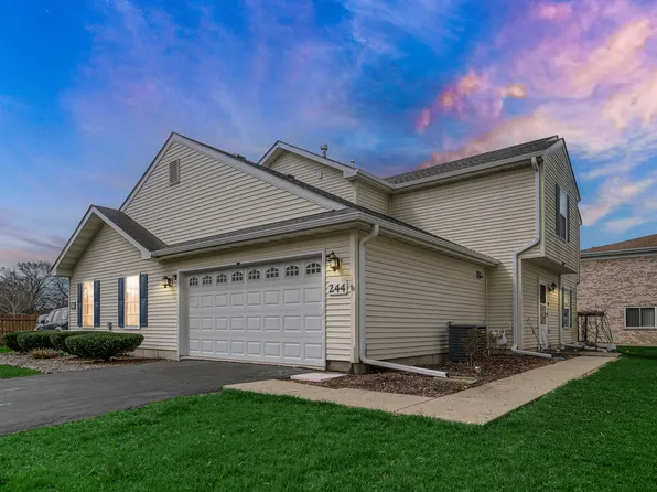 244 Blackhawk Dr, Westmont, IL 60559