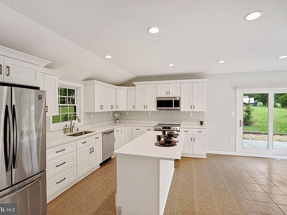 4th image of 9101 Old Keene Mill Rd