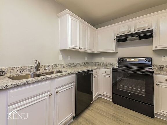 4th image of 242 Creek Cove Dr