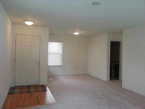 3rd image of 1927 249th Pl SE