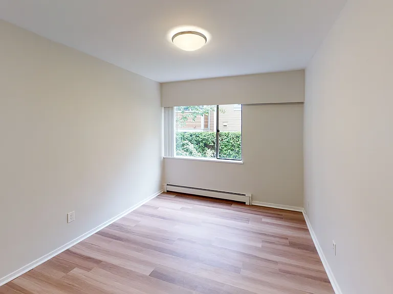 1918 Haro St #203 — Photo 8