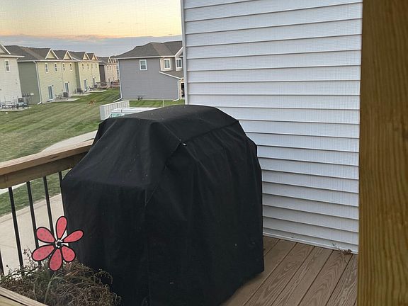 4th image of 1180 Dahnovan Dr