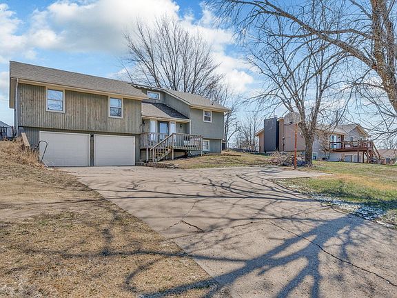 3rd image of 5328 NW Green Hills Rd