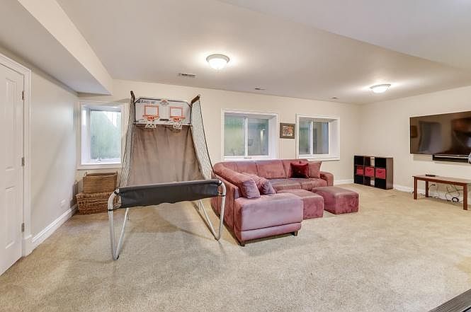 1st image of 1030 Pleasant Ln #2