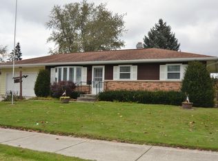 1600 Coolidge St, NEW HOLSTEIN, WI 53061