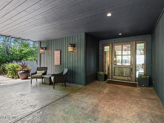 3rd image of 7783 S Buckrail Rd