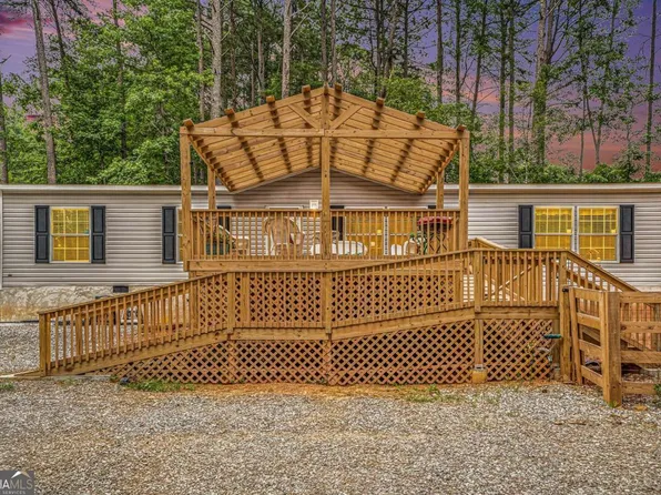 32 Bear Ct, Ball Ground, GA 30107