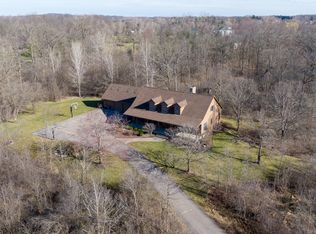 5390 Meadowcrest Dr, Ann Arbor, MI 48105