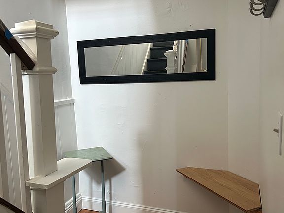 Private Entry Foyer