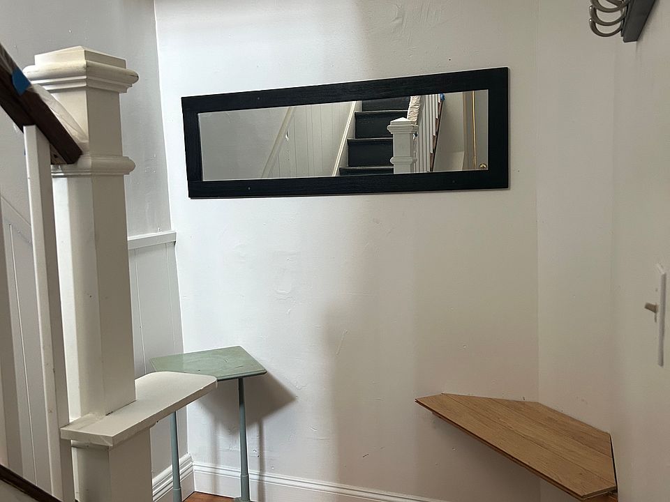 Private Entry Foyer