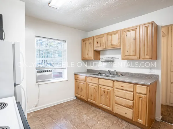 511 N 100 W APT 5, Provo, UT 84601
