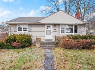 40 Plattsville Rd, Bridgeport, CT 06606