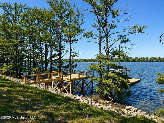 4th image of 1238 Moon Lake Rd
