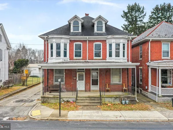 542 E Queen St, Chambersburg, PA 17201