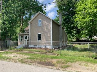 203 W Snyder Rd, Westville, IN 46391