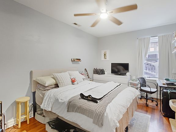 5th image of 3221 W Montrose Ave Unit 3J