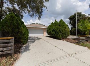 1088 Panda Rd, Venice, FL 34293