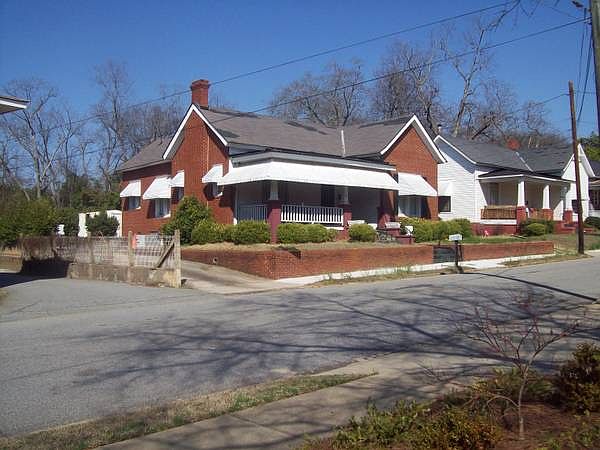 2nd image of 114 Brannon Ave
