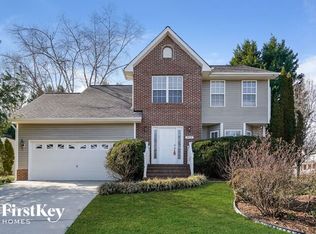 3211 Bardwell Rd, Greensboro, NC 27410