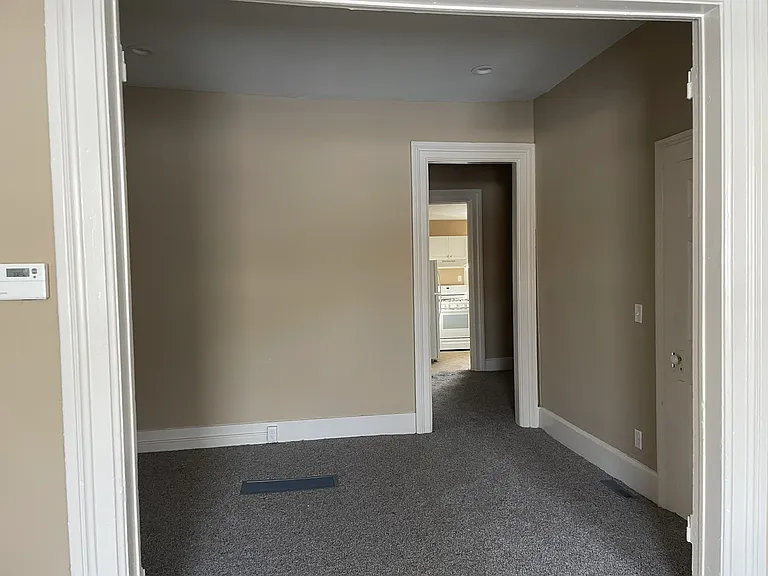 6 Union St #2 — Photo 2