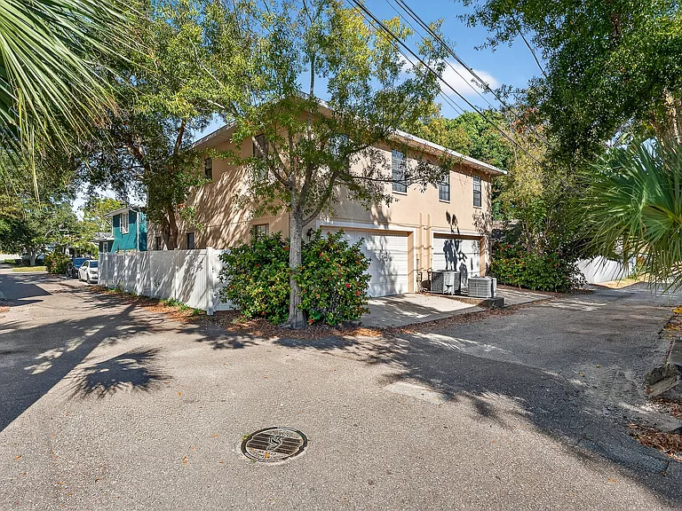 864 17th Ave N #1 — Photo 33