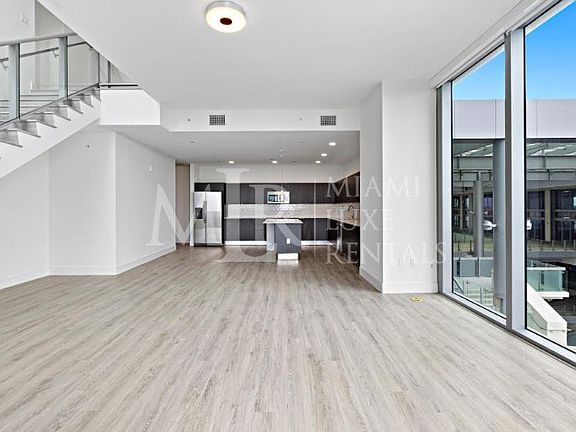 4th image of 1610 NW North River Dr #1108