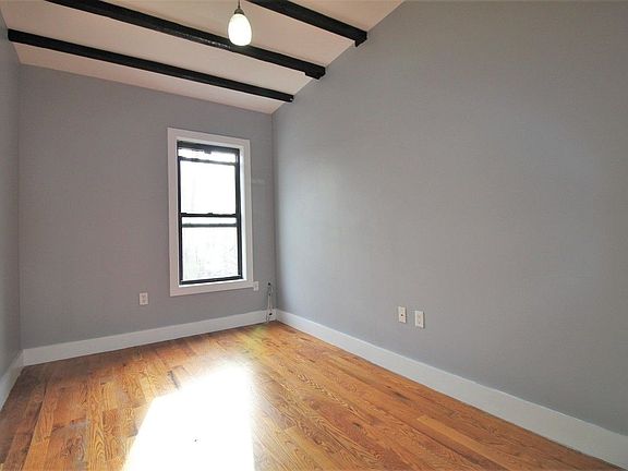 5th image of 1282 Putnam Ave #1
