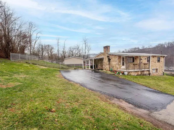 2457 Kingmont Rd, Fairmont, WV 26554