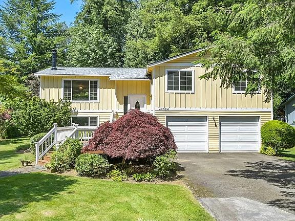 2nd image of 43924 SE 142nd St