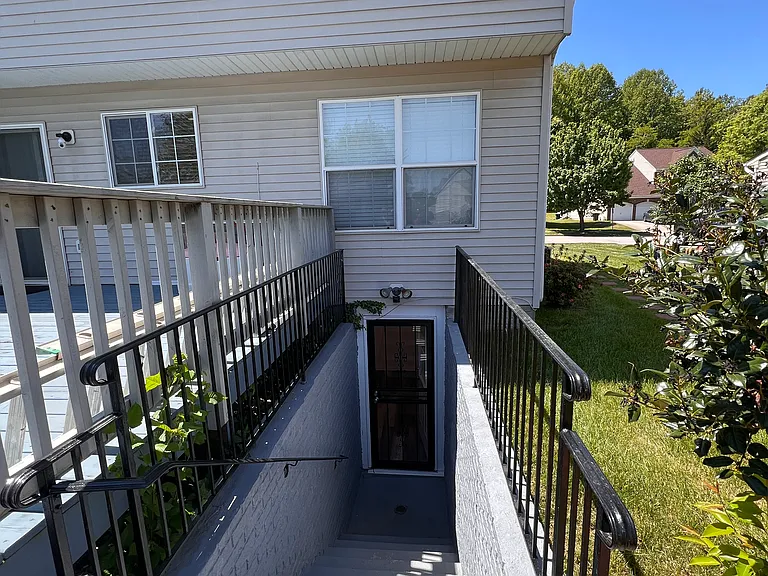 12602 Dunkirk Dr — Photo 5