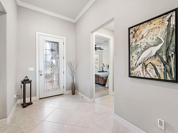 5th image of 214 Blanca Isles Lane