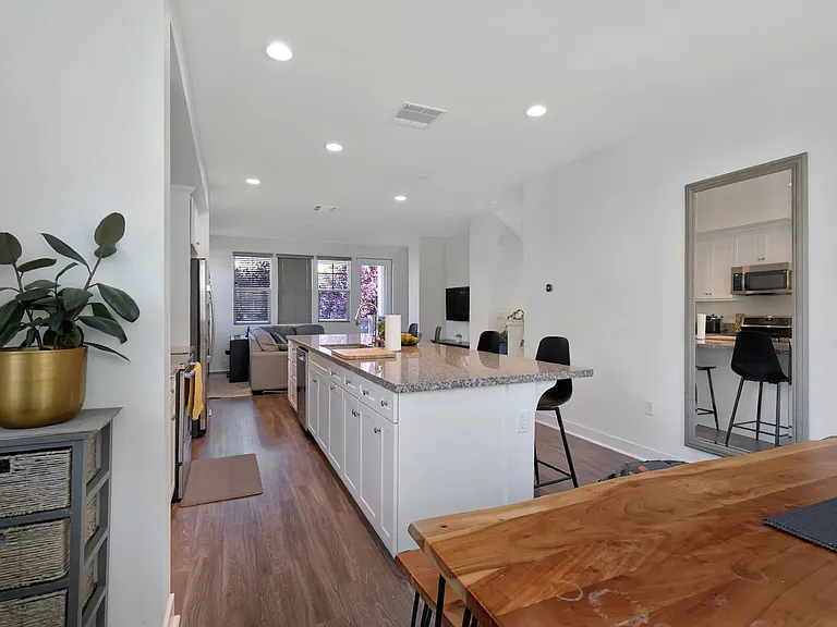 317 Cider Ct — Photo 3