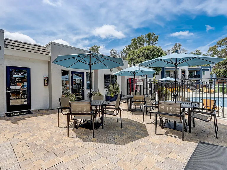 Cove La Mesa — Photo 19