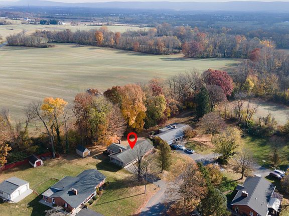 2nd image of 10130 Melody Ln