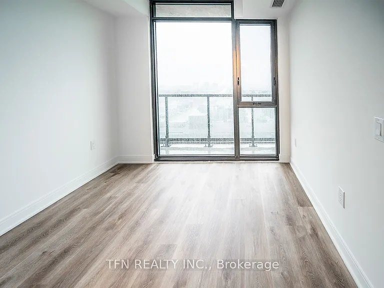 86 Dundas St E #1611 — Photo 18