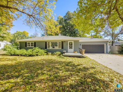 1204 S Sycamore Ave, Sioux Falls, SD, 57110