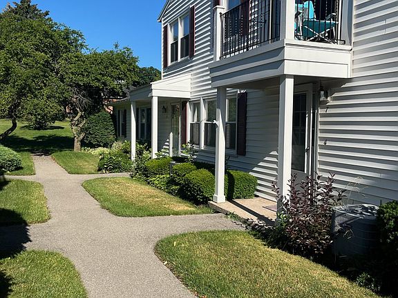 4th image of 5 Heron Way S