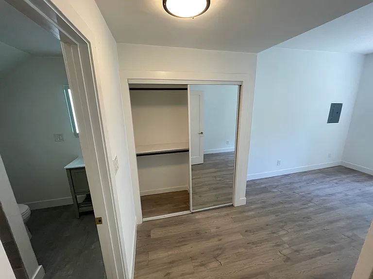 959 3/4 N Vendome St #959-G — Photo 9