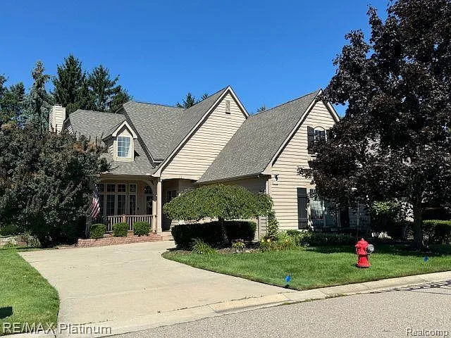 4572 Villa France Dr photo 1