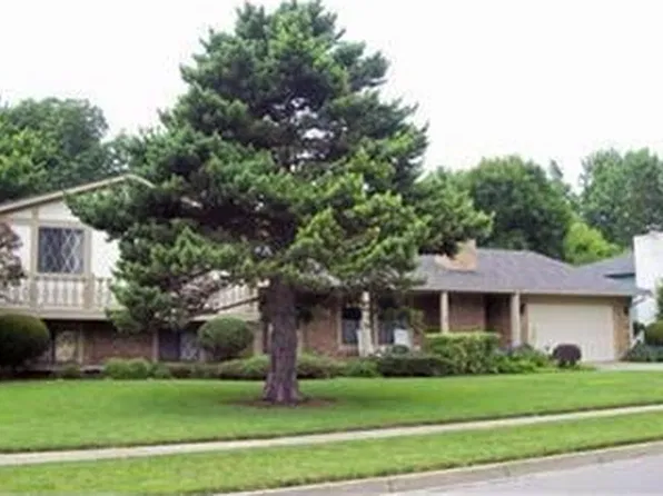 315 Chris Dr, Englewood, OH 45322