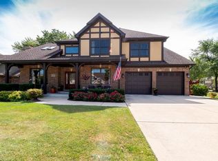 1591 W Grove St, Addison, IL 60101