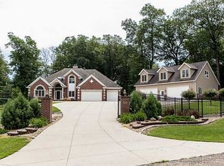 170 Abbotsford Rd, Cedar Rapids, IA 52403