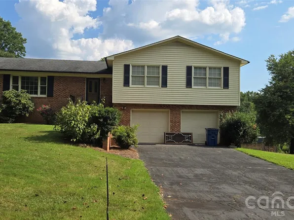 131 N Morvue Loop, Statesville, NC 28625