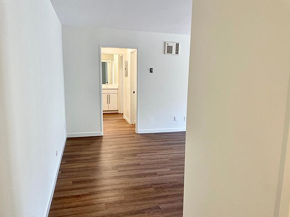 3rd image of 7777 Hollywood Blvd APT 206